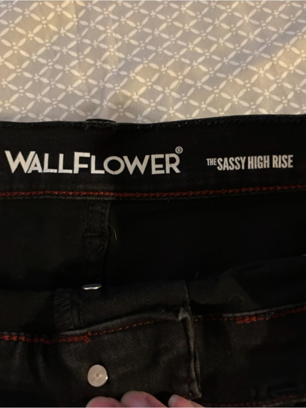 Wallflower Sassy High Rise Women’s Black Shorts with pockets